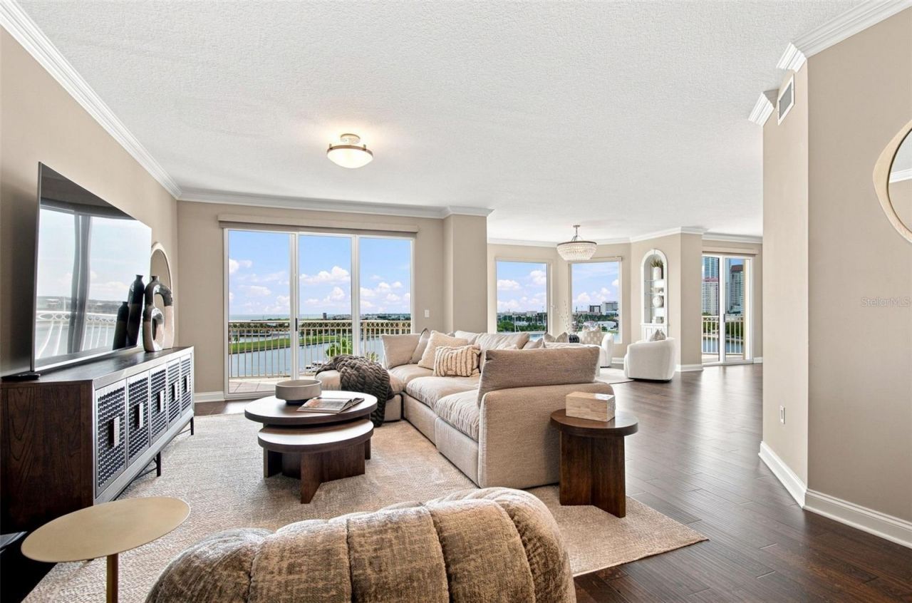 555 5th Avenue Ne, Unit 711, Saint Petersburg, FL 33701 Photo