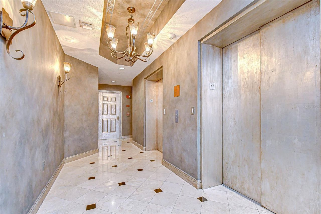 555 5th Avenue Ne, Unit 711, Saint Petersburg, FL 33701 Photo