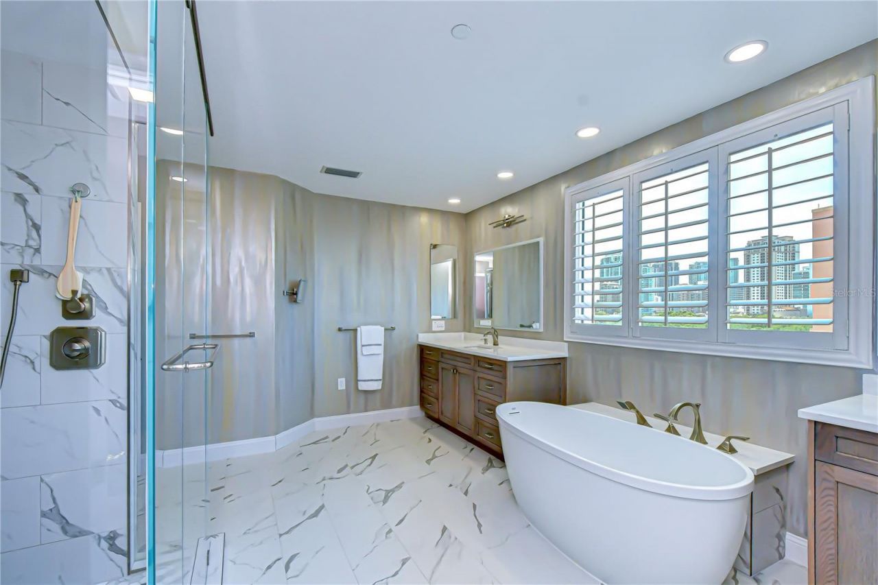 555 5th Avenue Ne, Unit 711, Saint Petersburg, FL 33701 Photo