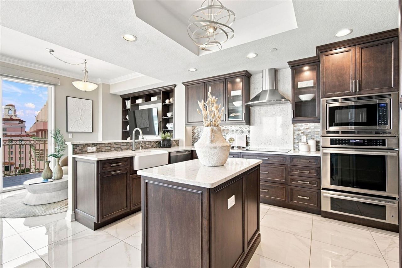 555 5th Avenue Ne, Unit 711, Saint Petersburg, FL 33701 Photo