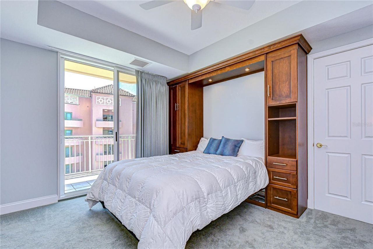 555 5th Avenue Ne, Unit 711, Saint Petersburg, FL 33701 Photo
