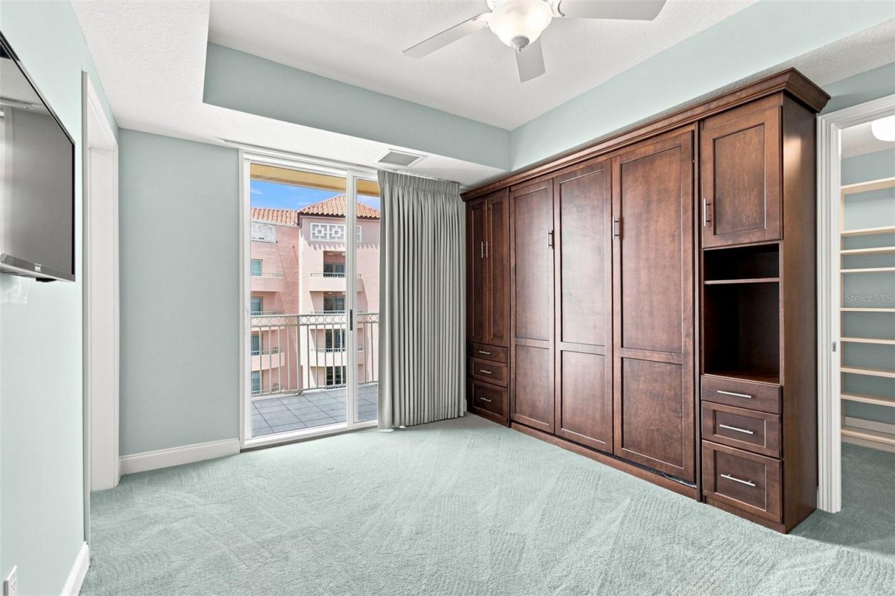 555 5th Avenue Ne, Unit 711, Saint Petersburg, FL 33701 Photo