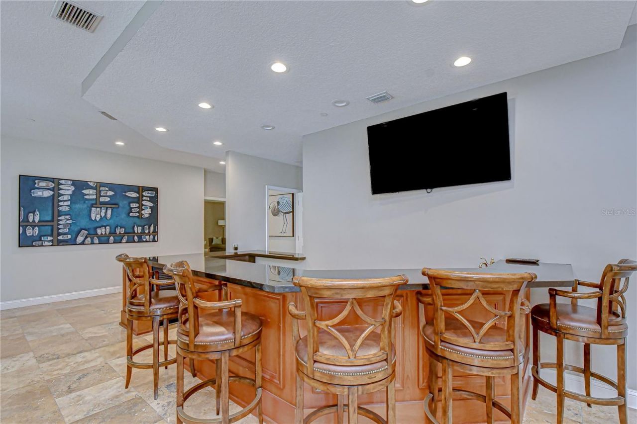 555 5th Avenue Ne, Unit 711, Saint Petersburg, FL 33701 Photo