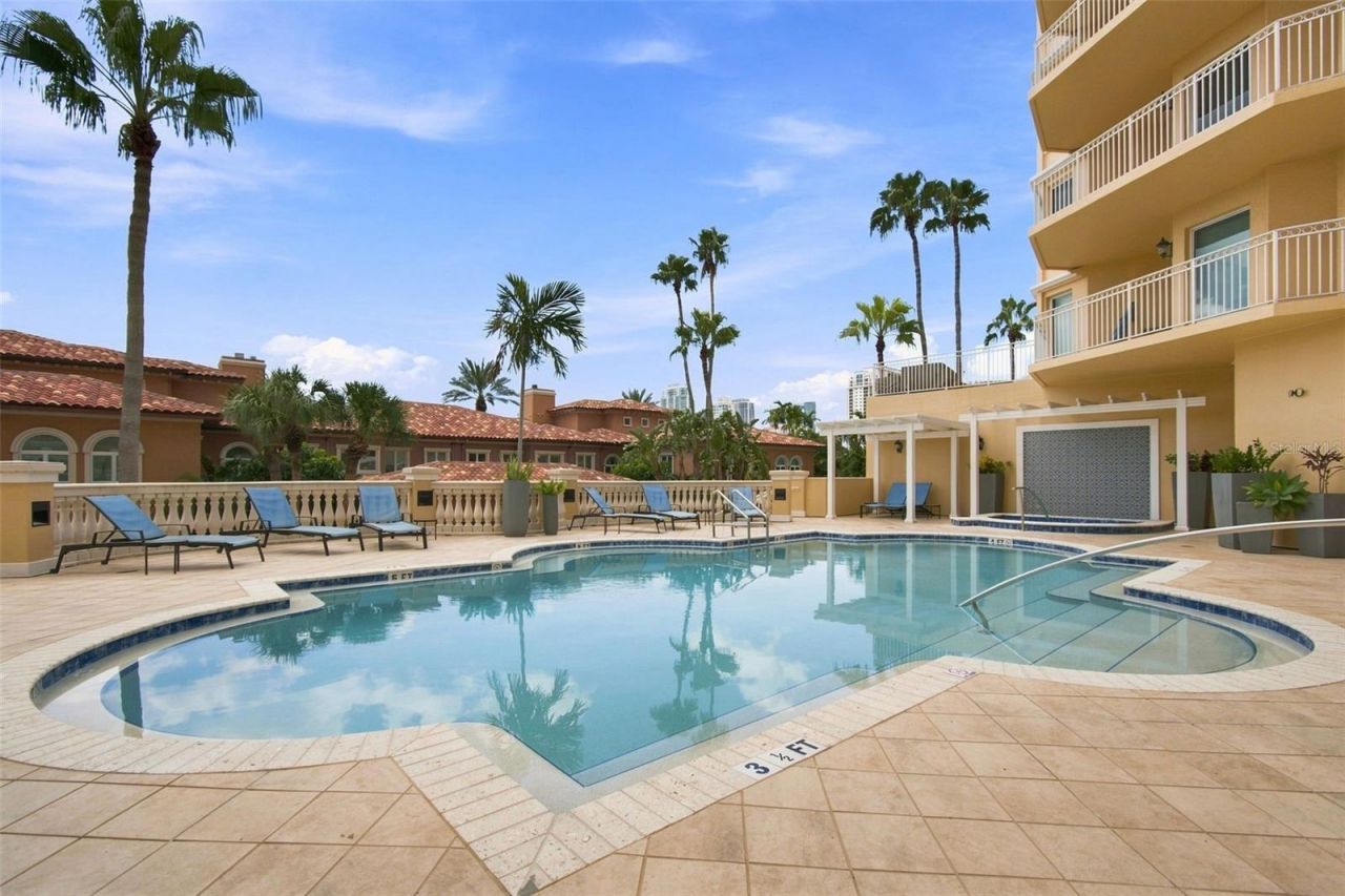 555 5th Avenue Ne, Unit 711, Saint Petersburg, FL 33701 Photo