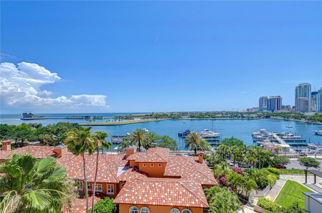 555 5th Avenue Ne, Unit 711, Saint Petersburg, FL 33701 Photo