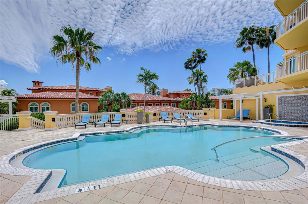 555 5th Avenue Ne, Unit 711, Saint Petersburg, FL 33701 Photo