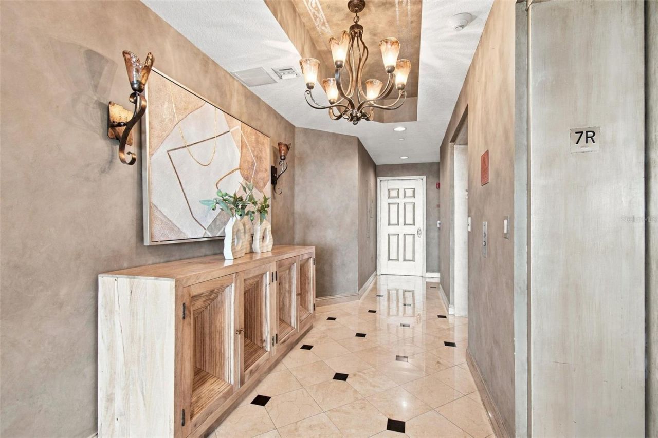 555 5th Avenue Ne, Unit 711, Saint Petersburg, FL 33701 Photo