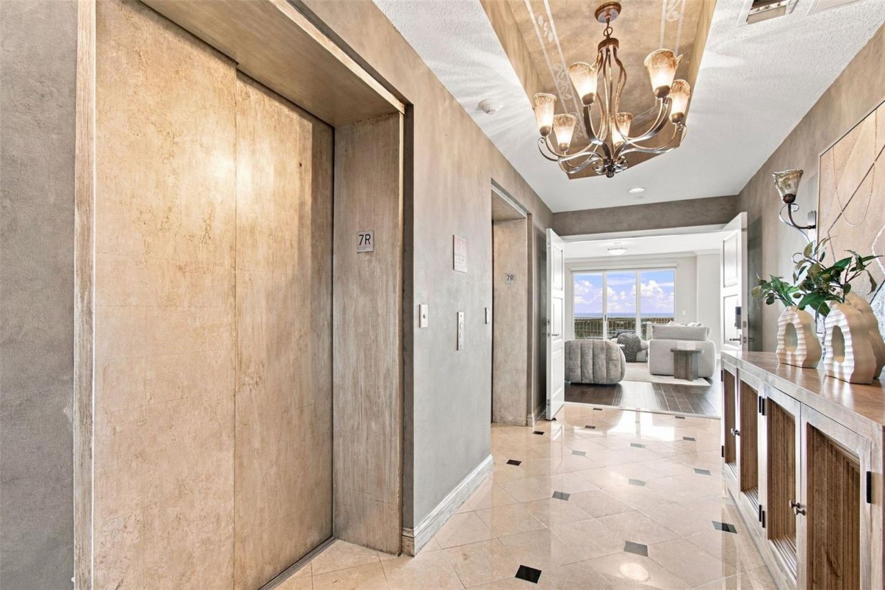 555 5th Avenue Ne, Unit 711, Saint Petersburg, FL 33701 Photo