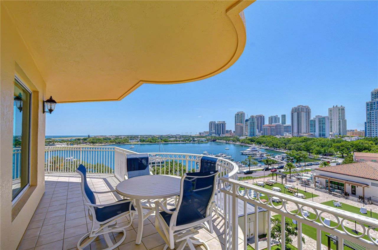 555 5th Avenue Ne, Unit 711, Saint Petersburg, FL 33701 Photo