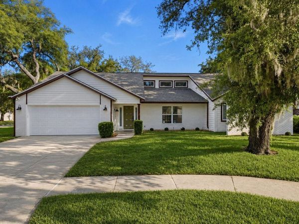 1204 MOONDALE COURT , VALRICO, FL 33596