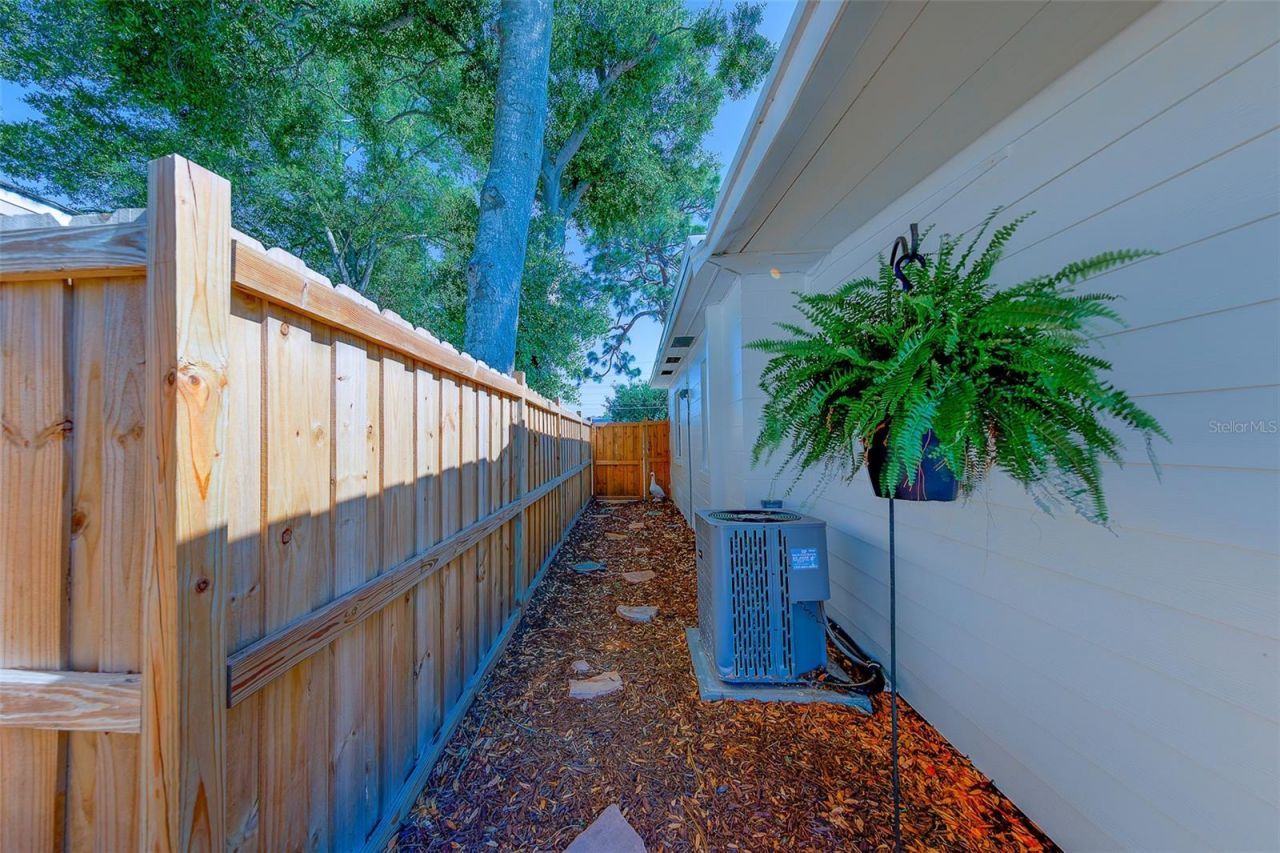 4710 11th Avenue N, Saint Petersburg, FL 33713 Photo