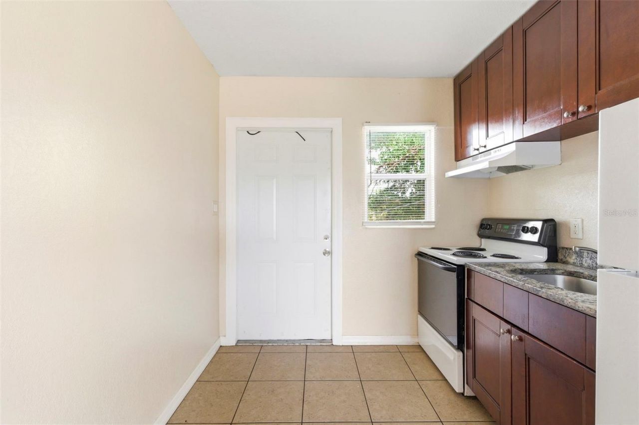 1799 Russell Street S, Unit 3, Saint Petersburg, FL 33712 Photo