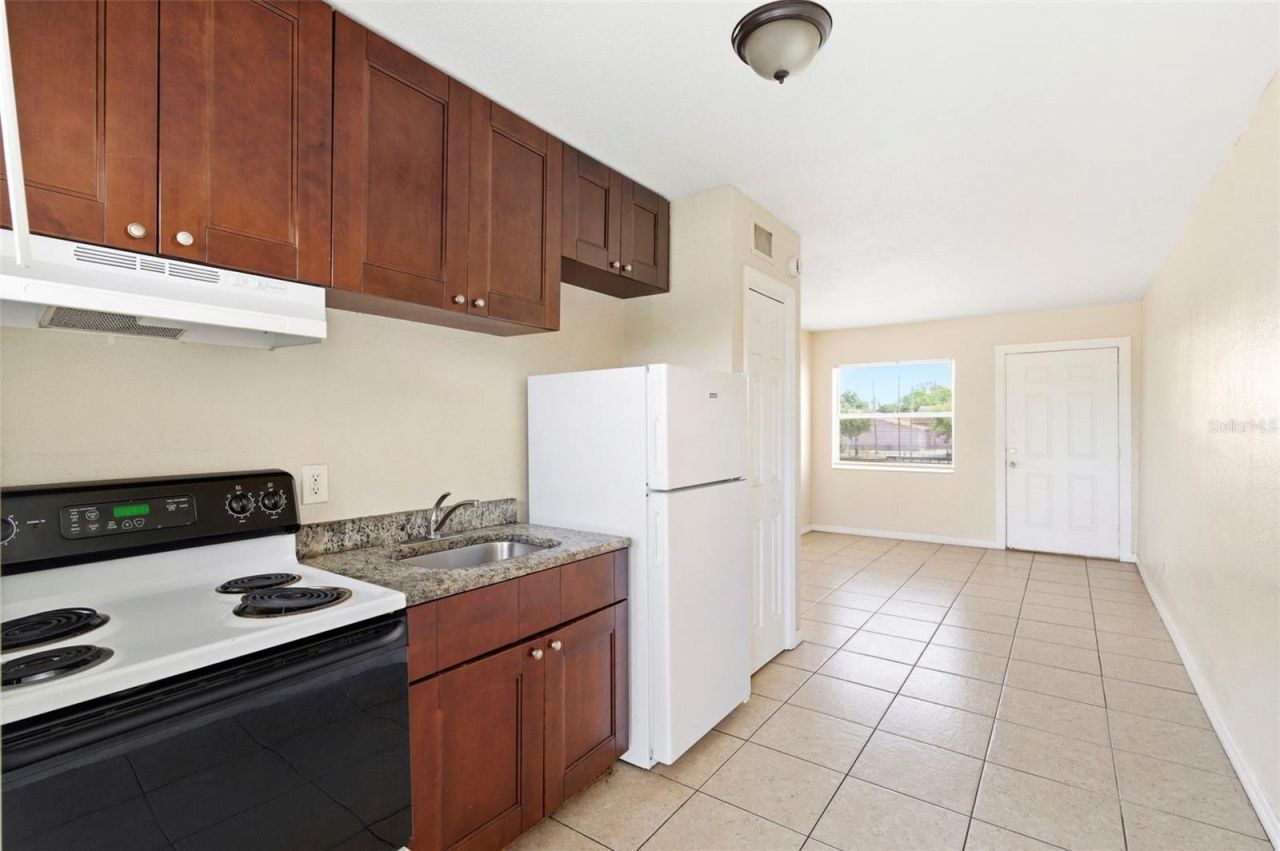 1799 Russell Street S, Unit 3, Saint Petersburg, FL 33712 Photo