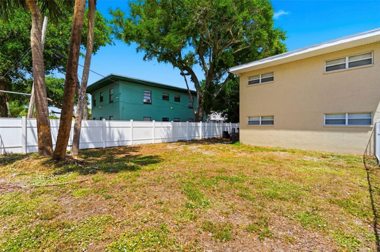 1799 Russell Street S, Unit 3, Saint Petersburg, FL 33712 Photo