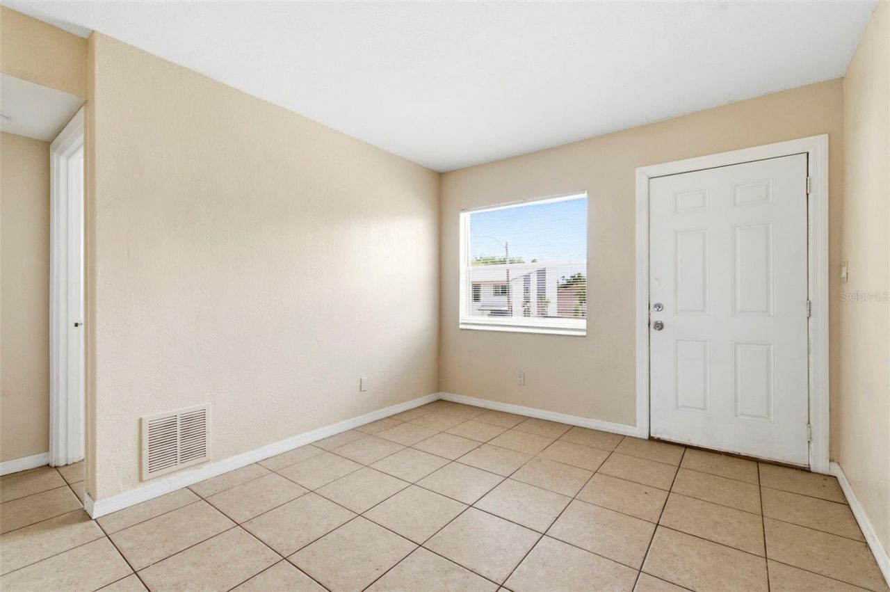 1799 Russell Street S, Unit 3, Saint Petersburg, FL 33712 Photo
