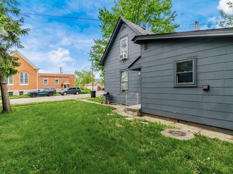 20 S High Street , Mount Sterling, OH 43143 Photo 30