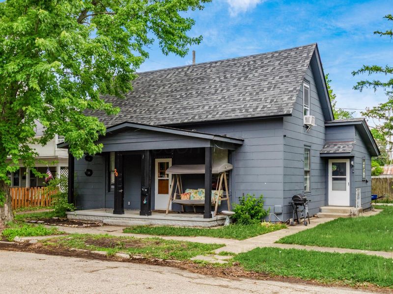 20 S High Street , Mount Sterling, OH 43143 Photo 4