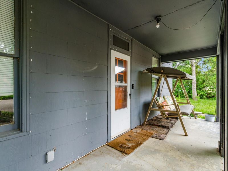 20 S High Street , Mount Sterling, OH 43143 Photo 8