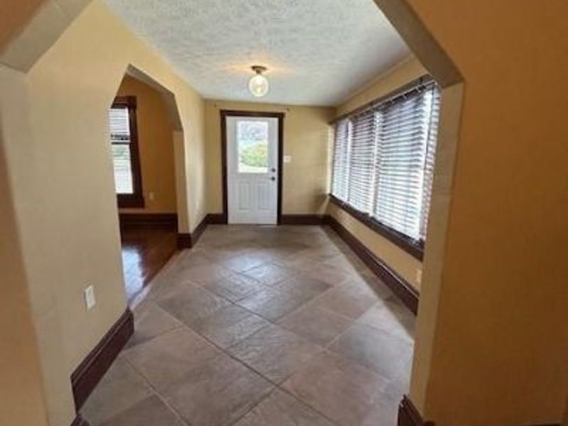 96 E Franklin Street, Centerville, OH 45459 Photo 9