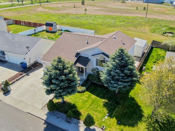 730 E Kathy Lee Ave, Medical Lake, WA 99022