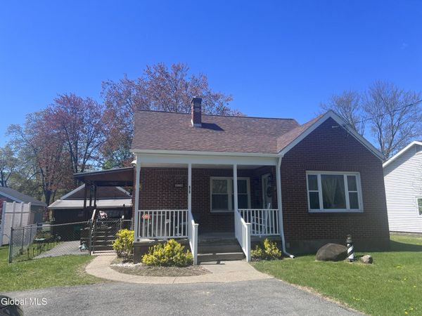 218 E Campbell Road, Rotterdam, NY 12303