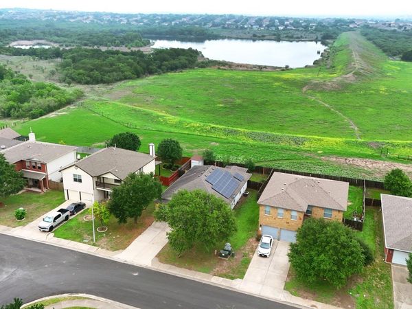 132 Mansfield Lake TRL, Kyle, TX 78640
