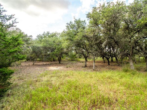002 County Road 15 , Hallettsville, TX 77964