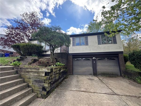 114 Pinoak Ln, Imperial, PA 15126