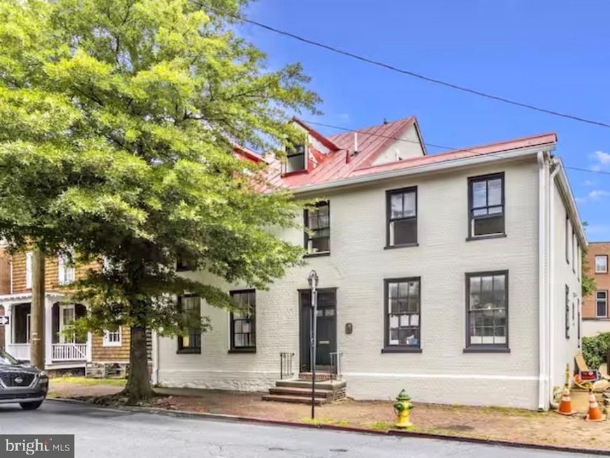 192 Duke Of Gloucester , Annapolis, MD 21401 Main Photo