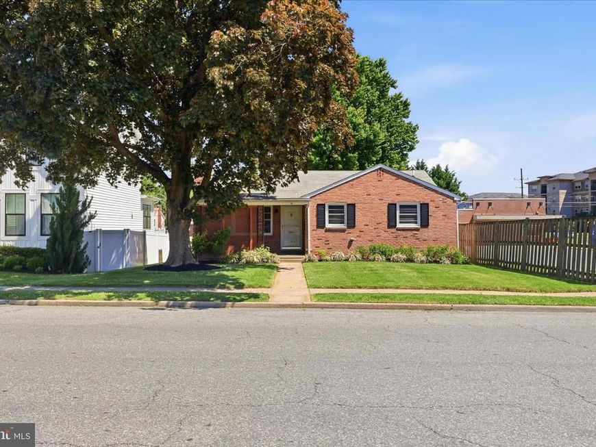 17 E Thirteenth Street, Frederick, MD 21701 Main Photo