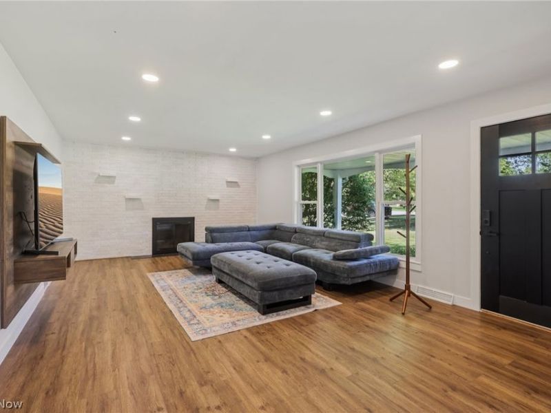 30320 Miles Road, Solon, OH 44139 Photo 3