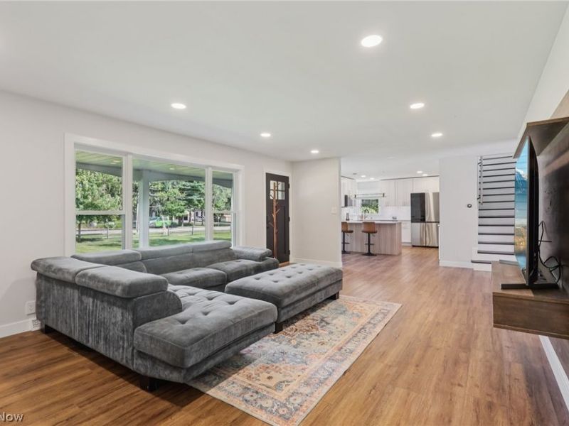 30320 Miles Road, Solon, OH 44139 Photo 4