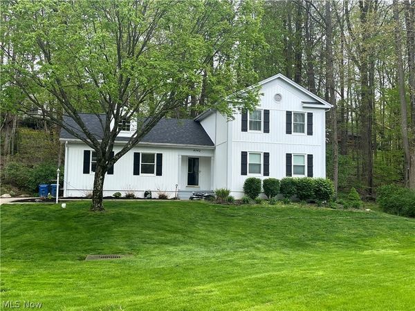 4542 Briarcliff Trail, Copley, OH 44321