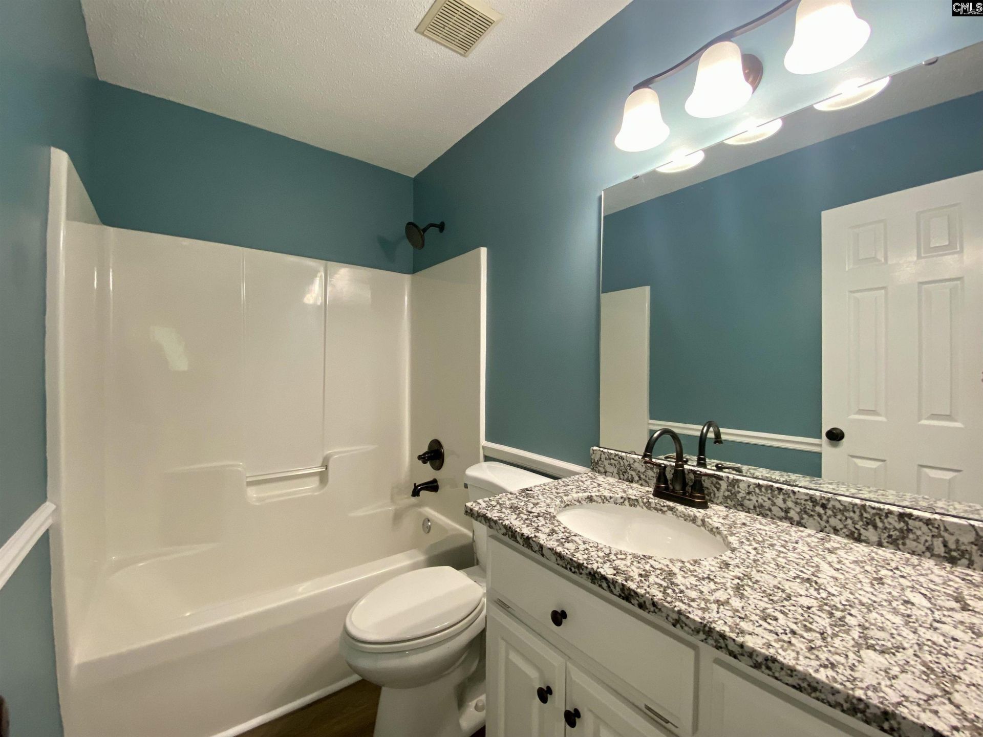 560 Rapids Road Photo 13