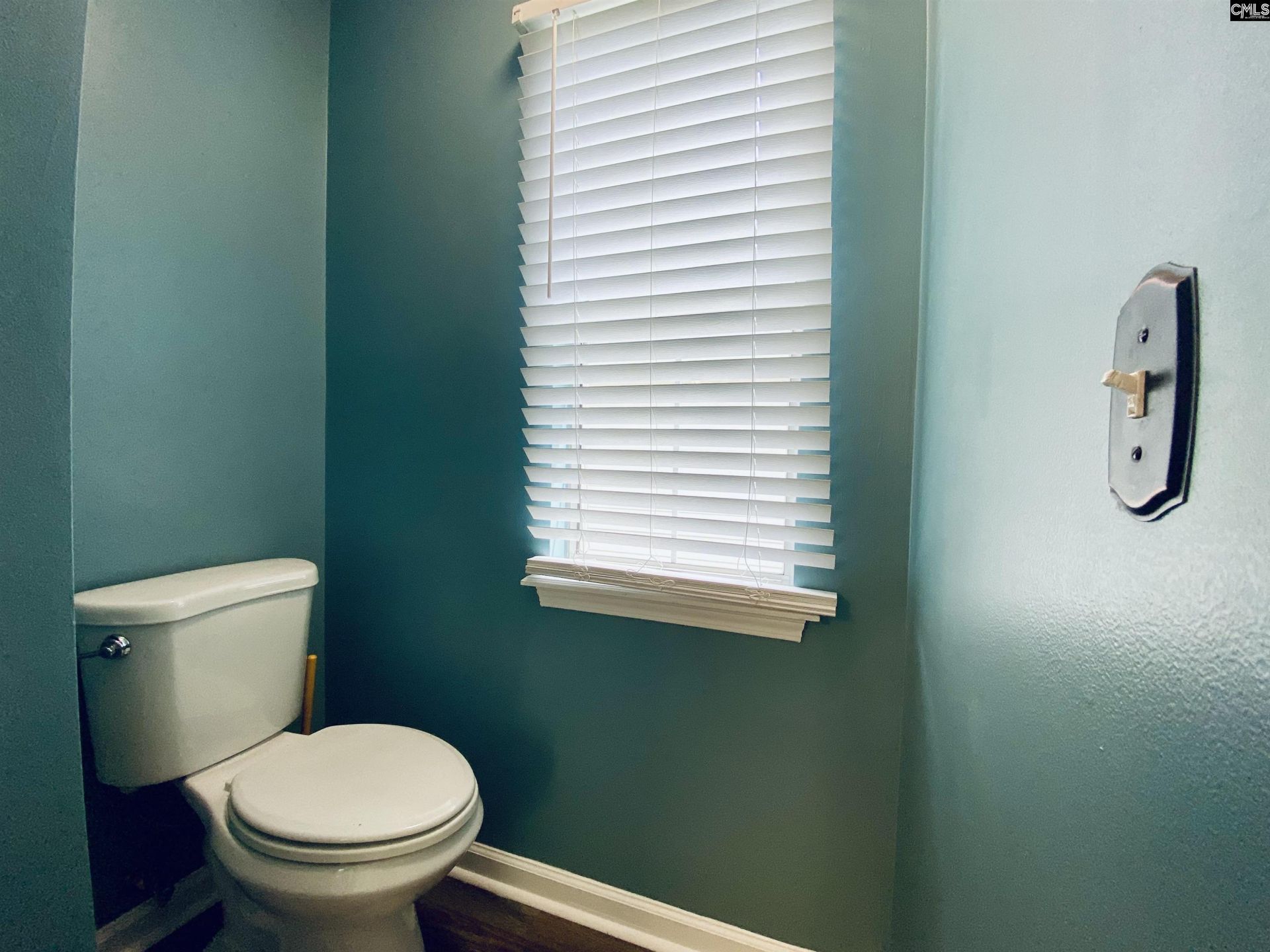 560 Rapids Road Photo 22