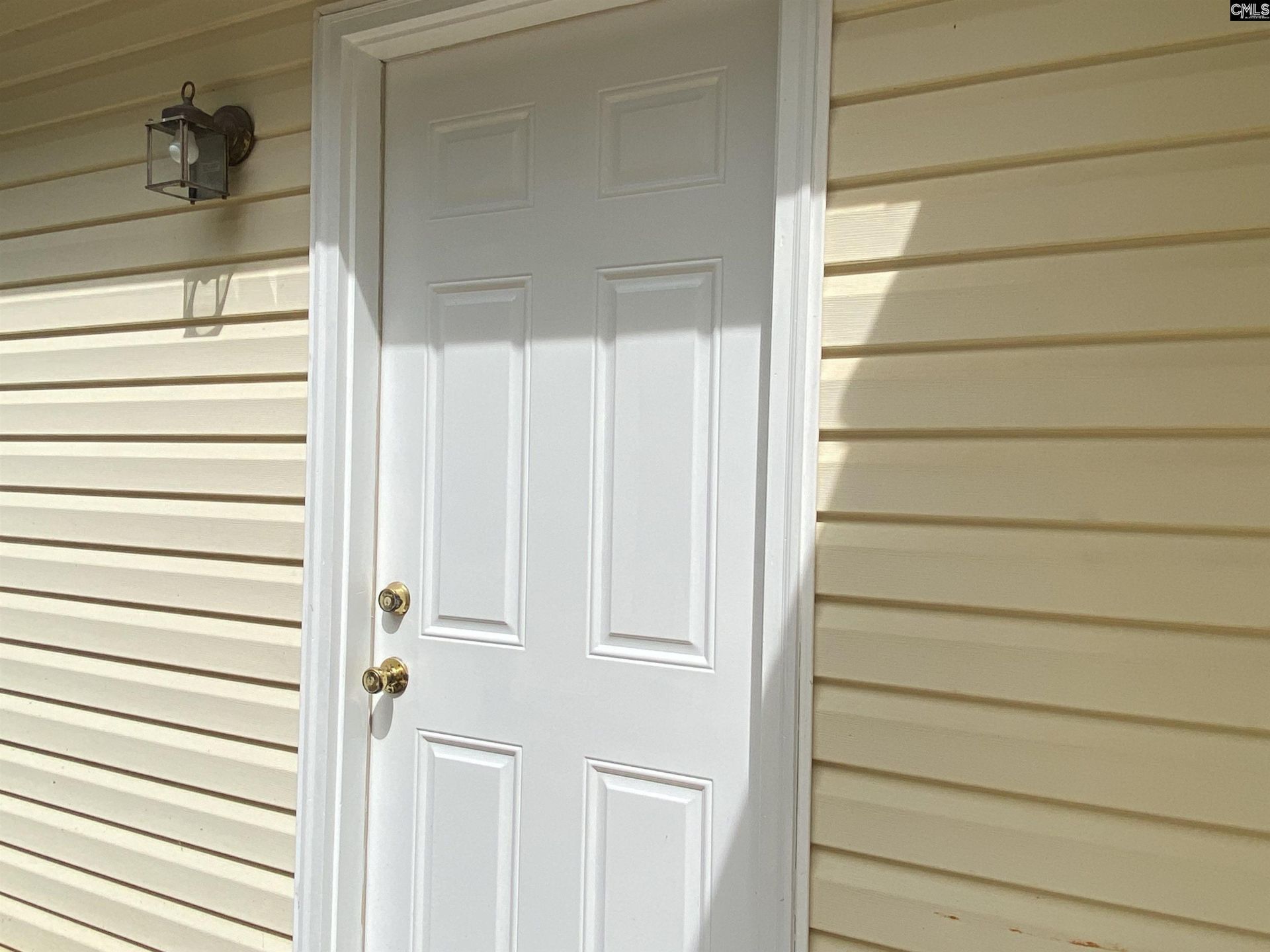560 Rapids Road Photo 26