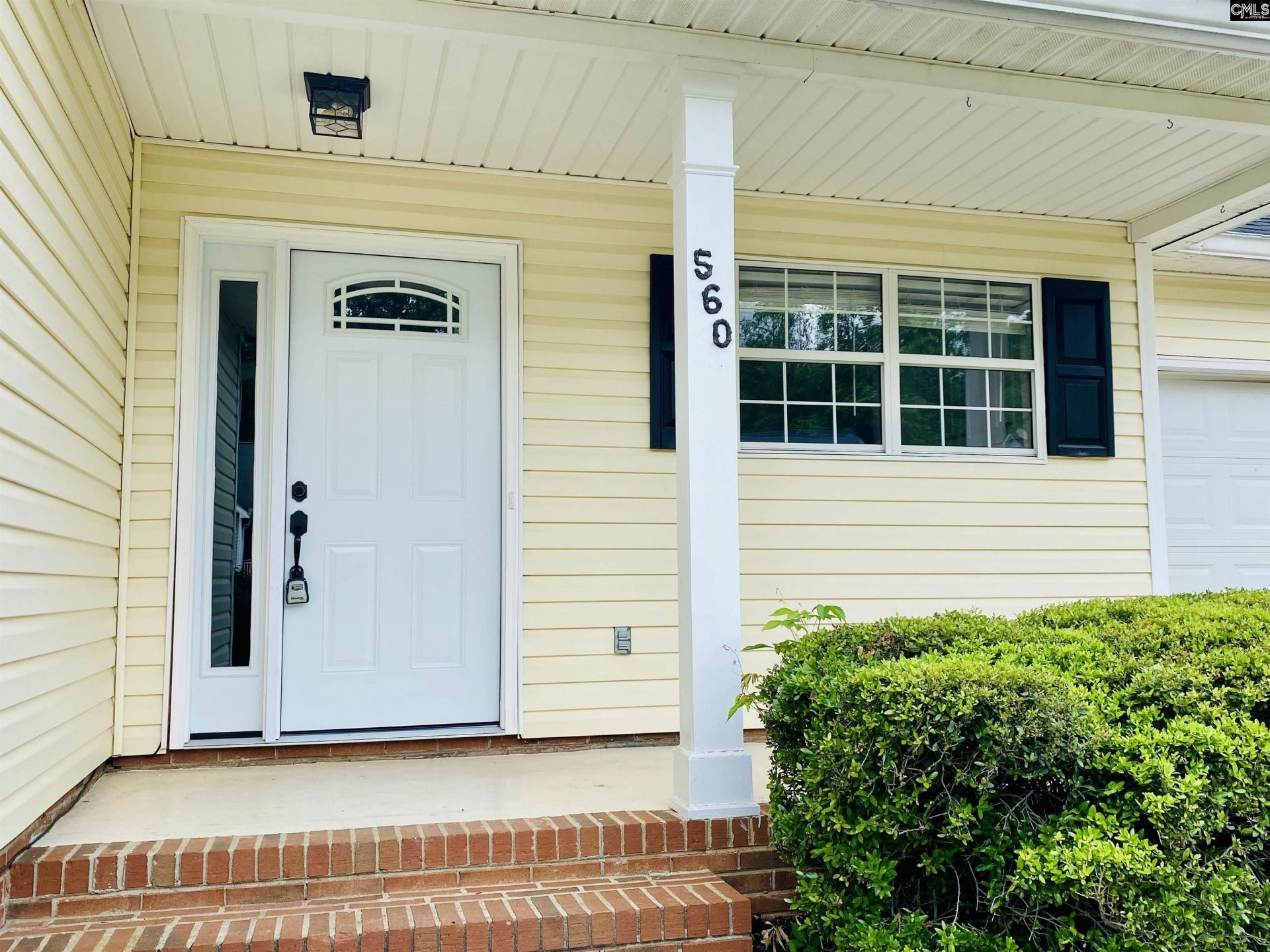 560 Rapids Road Photo 4
