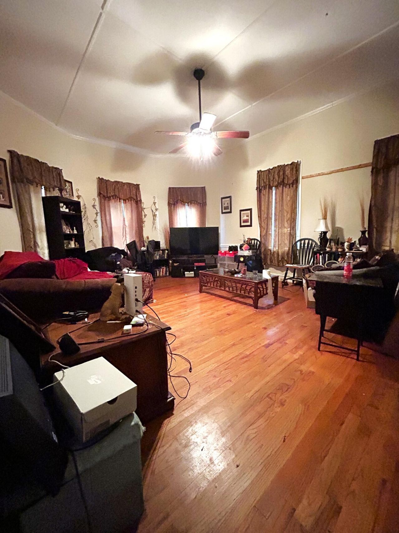 398 Sellers Street Photo 4