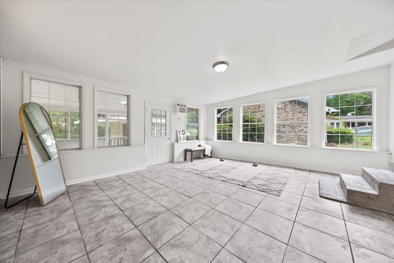 140 Rosedale Avenue Photo 21
