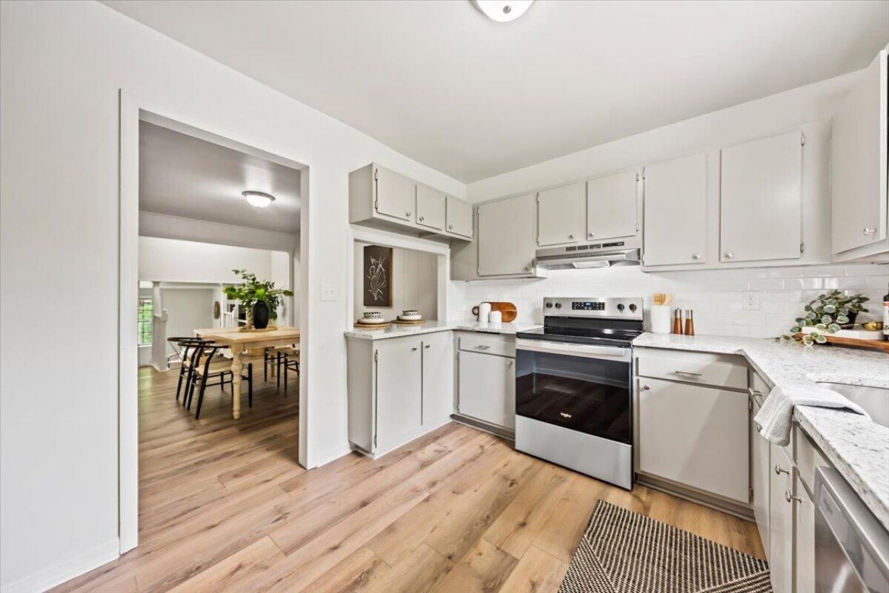 140 Rosedale Avenue Photo 8