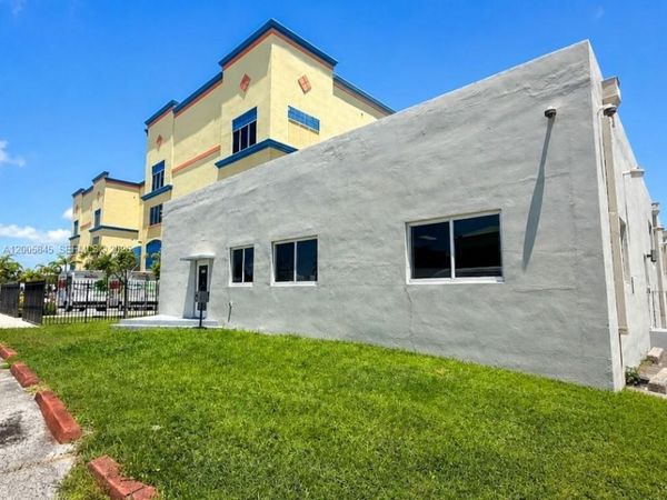 2029 Taft St , Hollywood, FL 33020