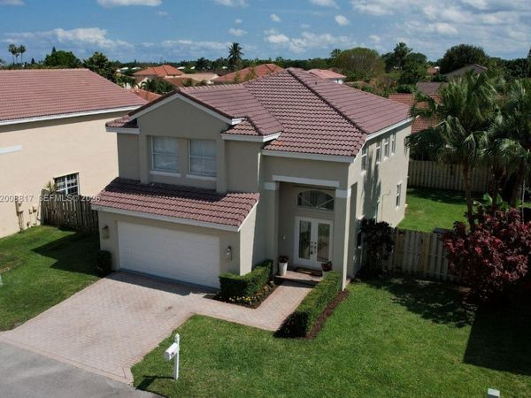 6630 Saltaire Ter , Margate, FL 33063
