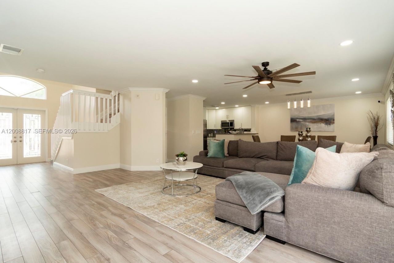6630 Saltaire Ter, Margate, FL 33063 Photo