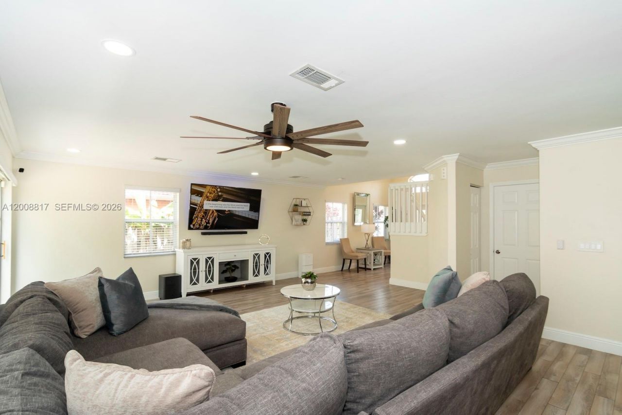 6630 Saltaire Ter, Margate, FL 33063 Photo