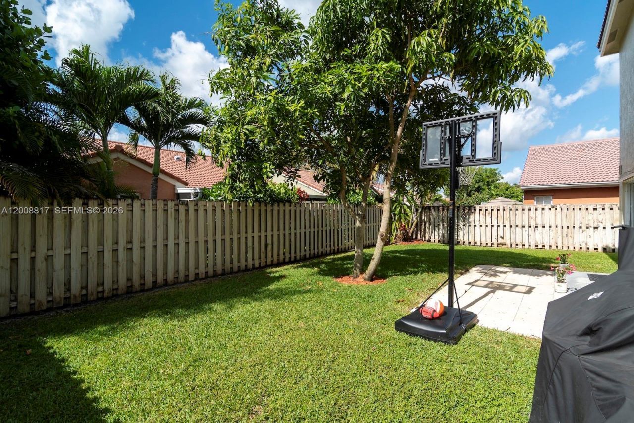 6630 Saltaire Ter, Margate, FL 33063 Photo