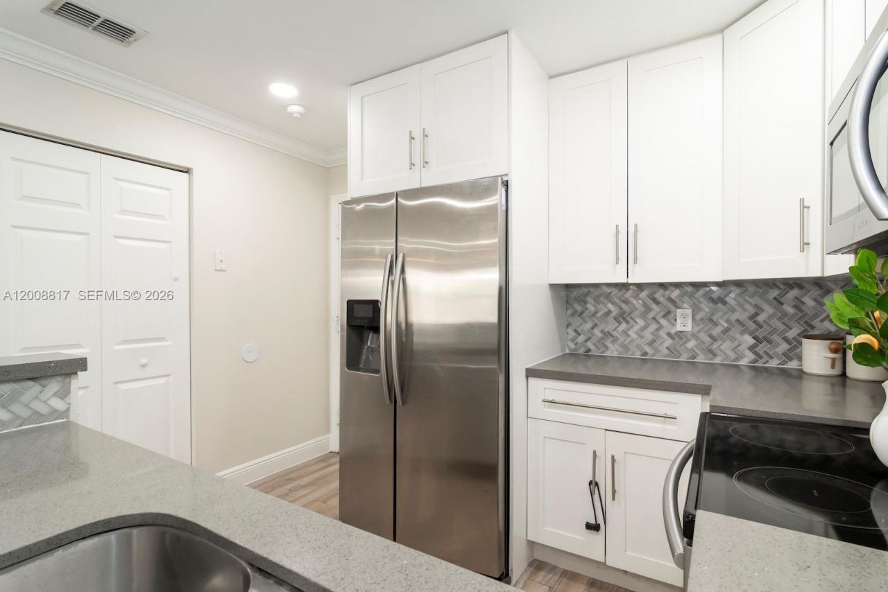 6630 Saltaire Ter, Margate, FL 33063 Photo