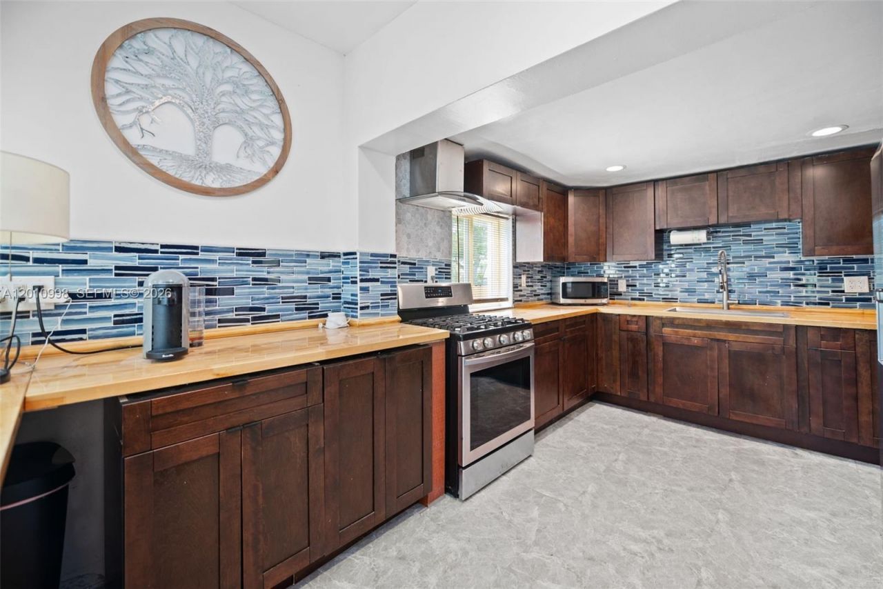 1199 NW 121st St, North Miami, FL 33168 Photo