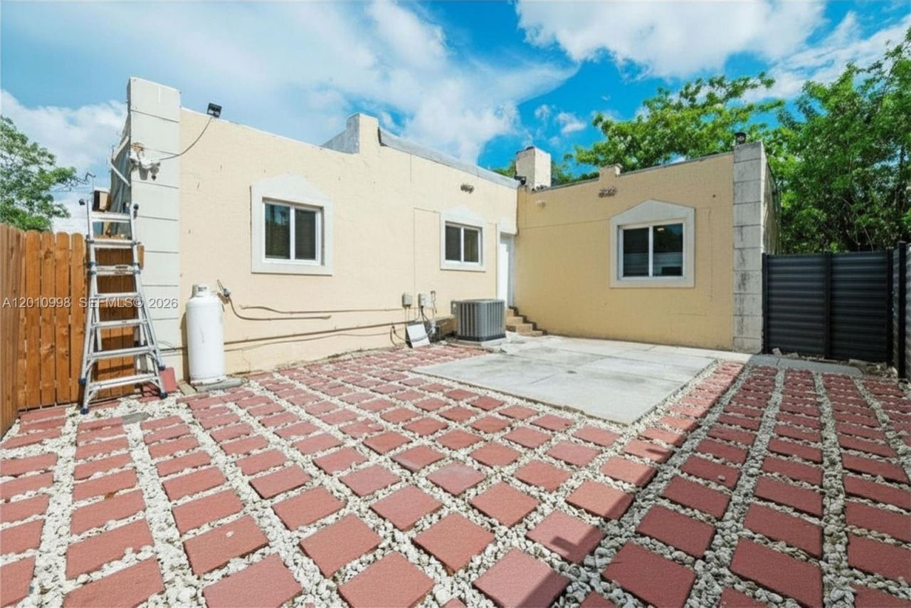 1199 NW 121st St, North Miami, FL 33168 Photo