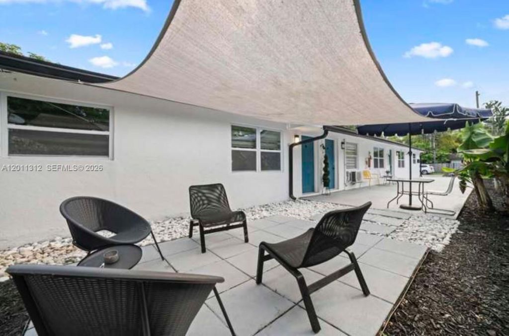2320 SW 18th Ter, Unit 1, Fort Lauderdale, FL 33315 Photo