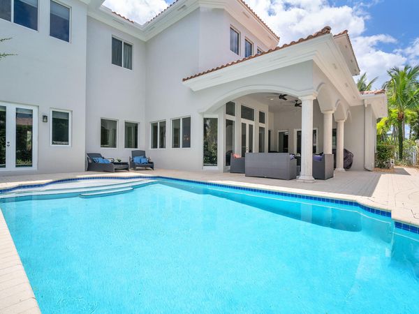 1480 Windjammer Way , Hollywood, FL 33019